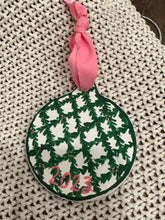 Load image into Gallery viewer, Ceramic Greenery Ornament